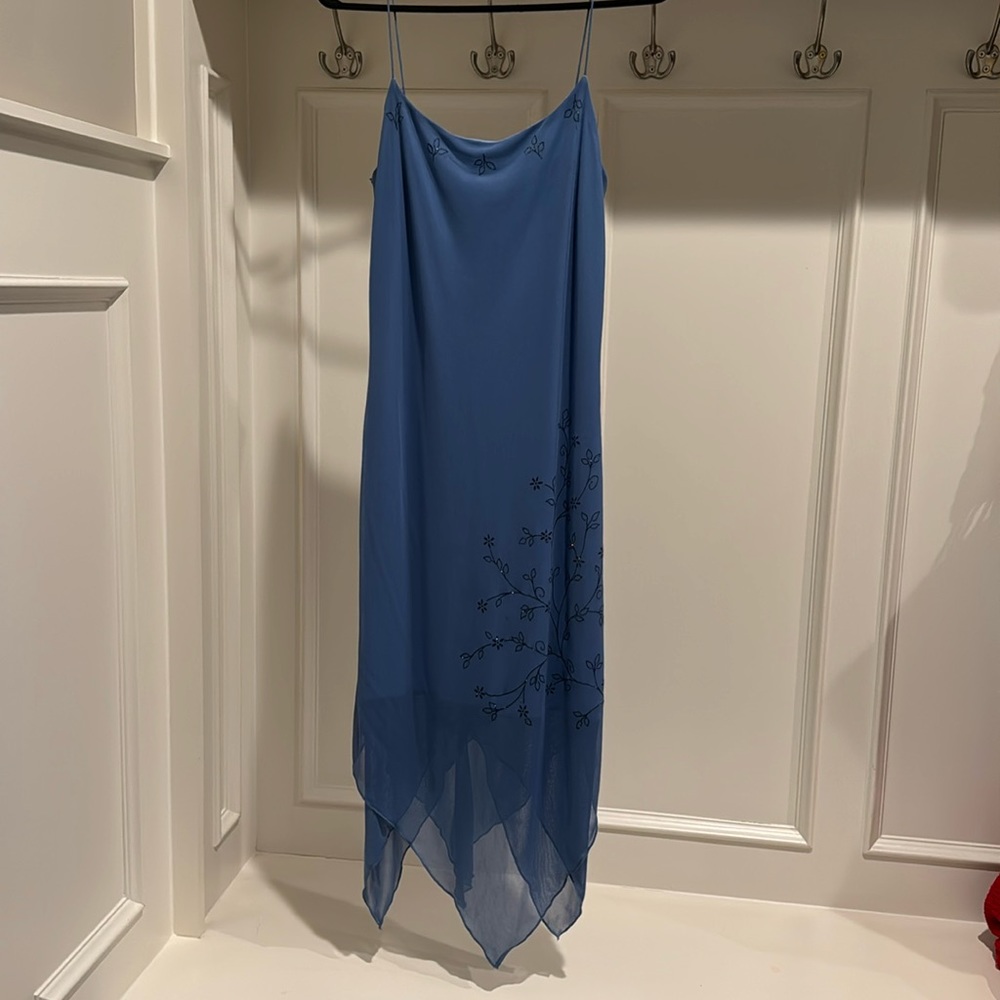 Women’s lightweight midi dress